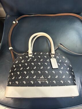 Coach Black & Cream Purse